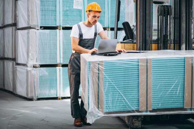 LIGHT WEIGHT PALLET MANUFACTURER
